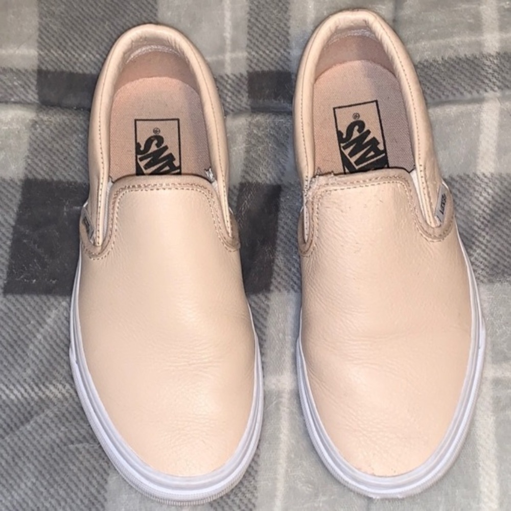Vans slide on